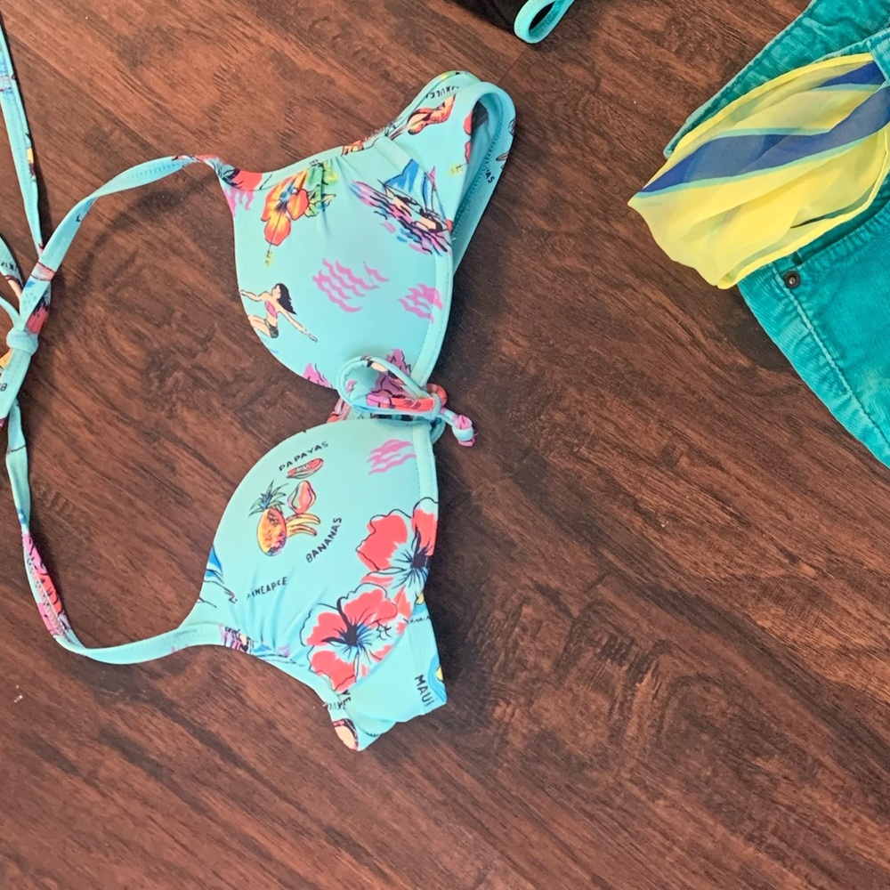 Tropical 🌴 Push Up Bikini Top